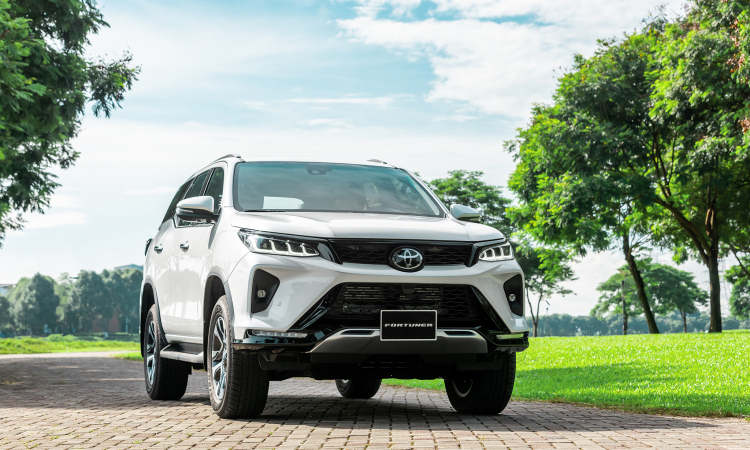 thue xe 7 cho fortuner di mui ne