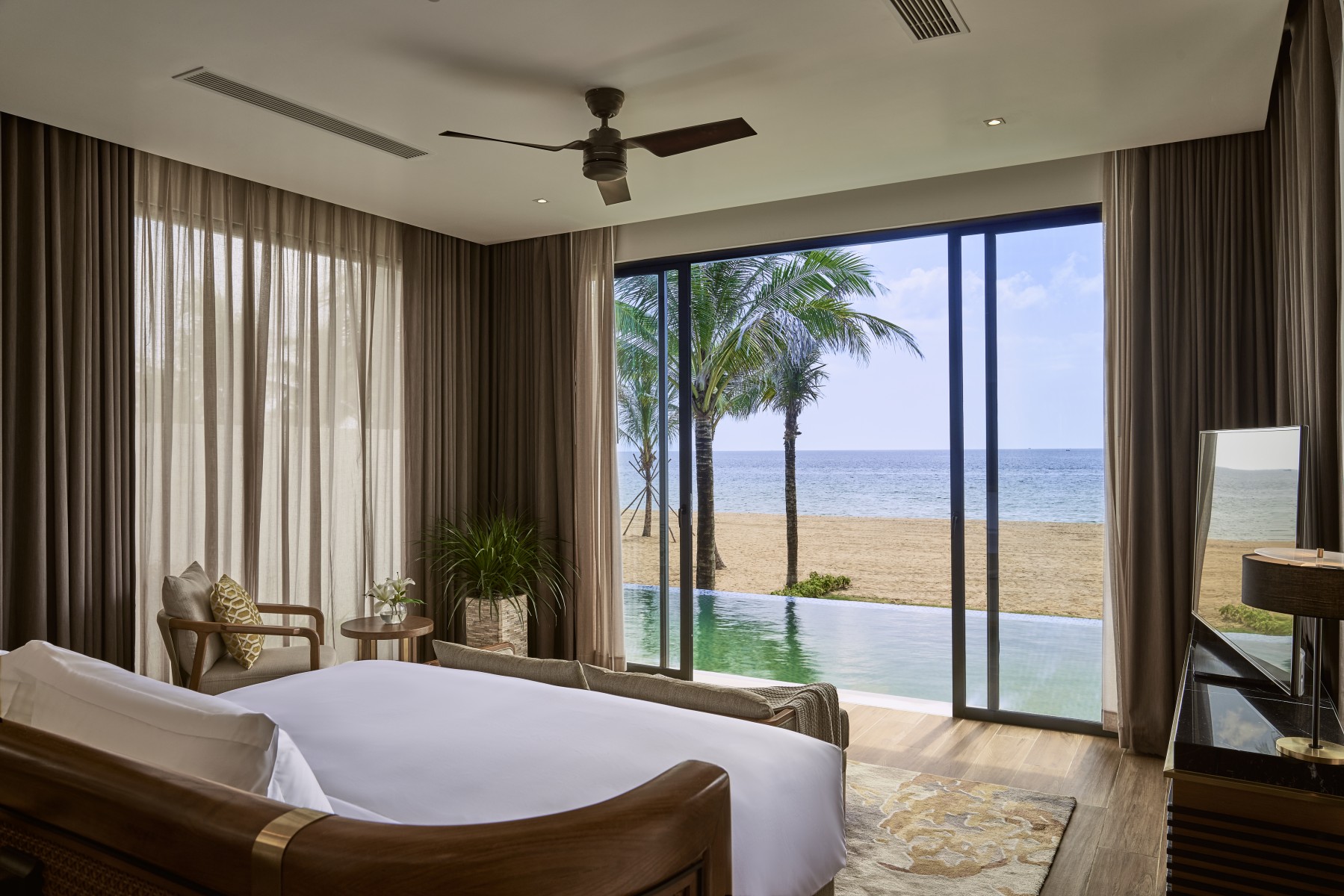 Movenpick Waverly Phú Quốc