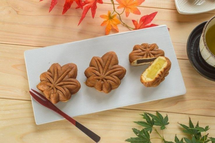 Momiji Manju có hình lá phong