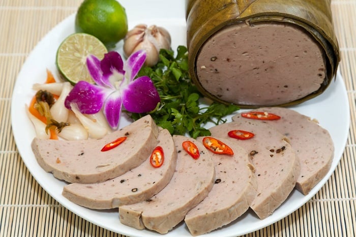 Chả bò Đà Nẵng có hương vị thơm ngon đặc trưng